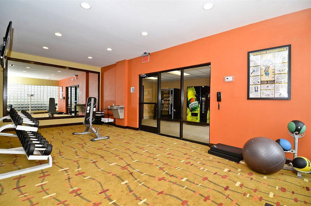 Holiday Inn Express Burlington By Ihg Зручності фото